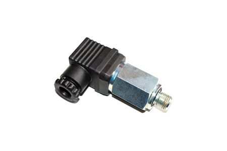 Low pressure valve