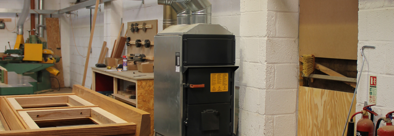 Fabbri F28 installed in a carpenter and joiner's workshop