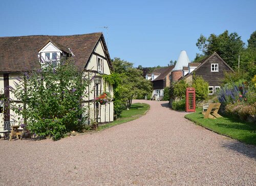 Whitewells Farm Cottages