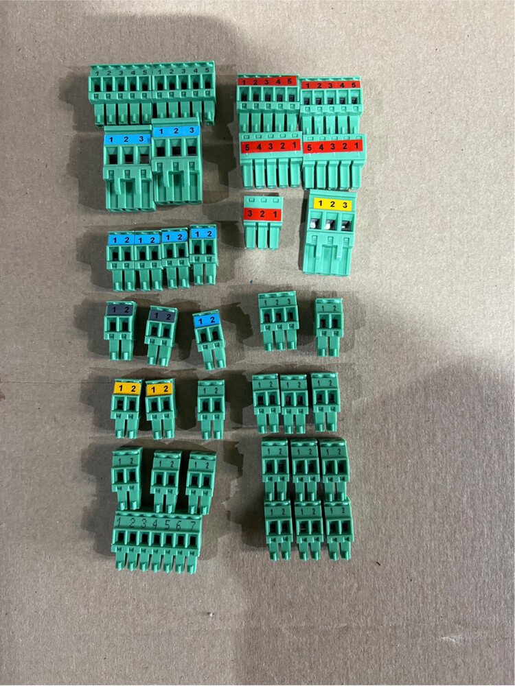 HDG39088 Plug set EM8